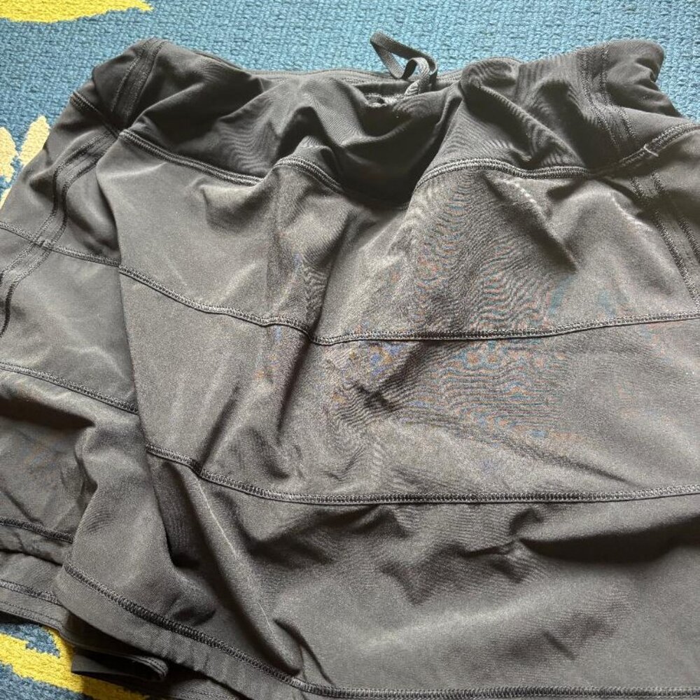 lululemon pace rival black skirt (8 long)